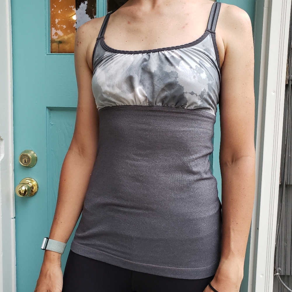 Lululemon tank top with built in bra - 4
